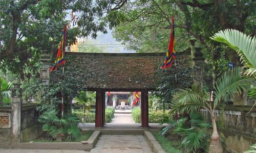 Le Dai Hanh King Temple Ninh B